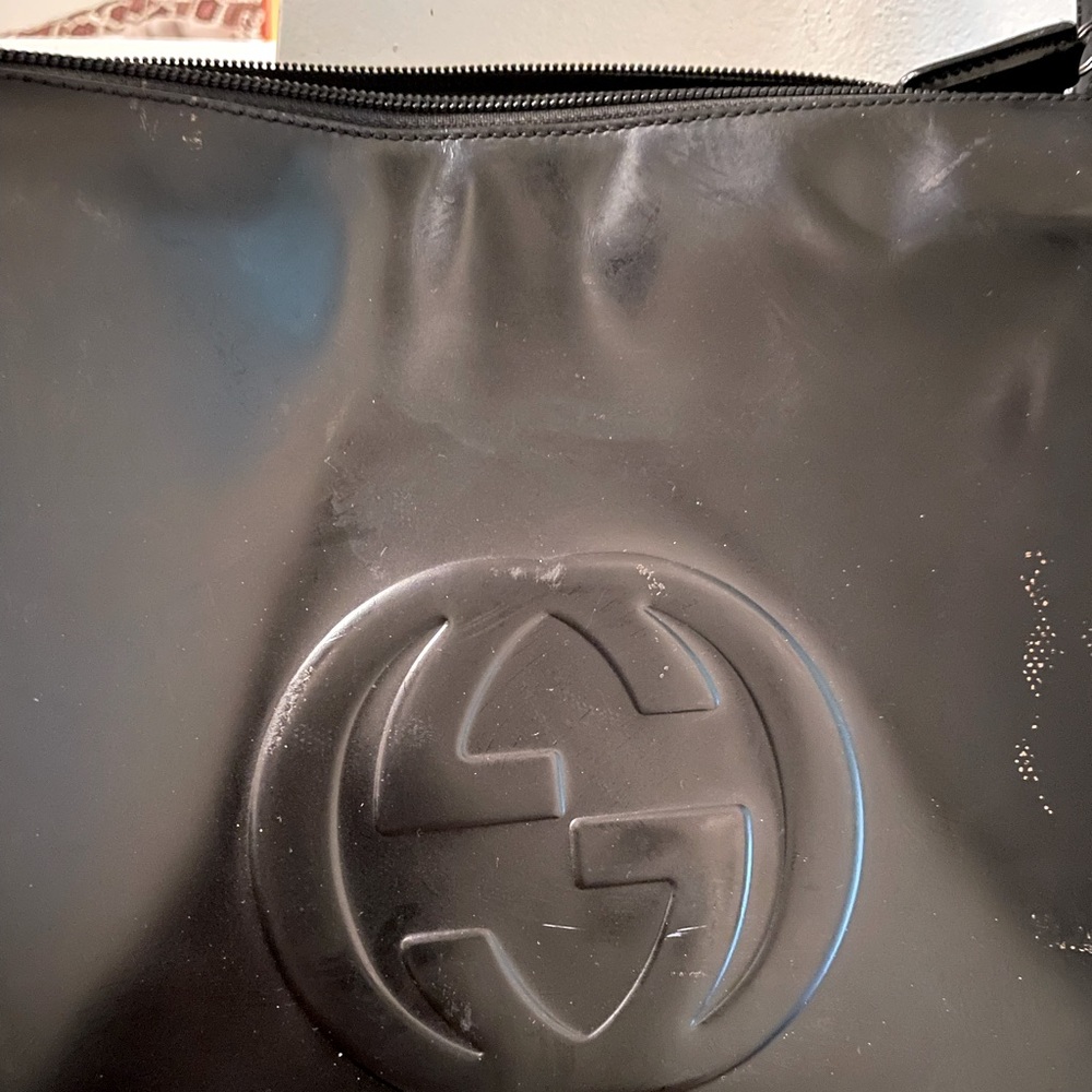 Vintage GUCCI patent leather shoulder bag